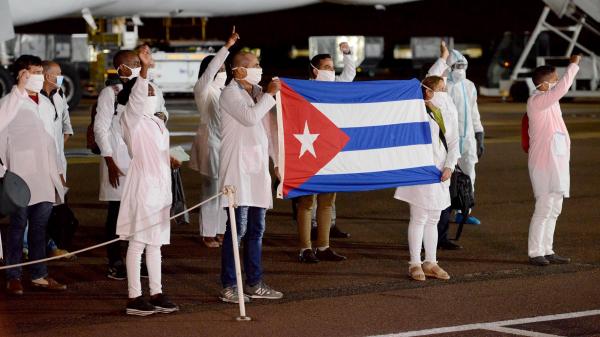À Cuba, un 1er-Mai pour les médecins