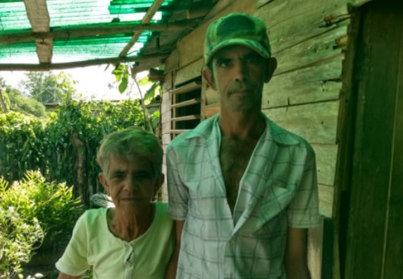 “He ido hasta el Gobierno y nadie me hace caso”: otra familia cubana sepultada en la miseria
