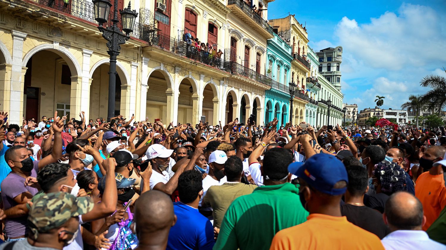 Manifestations à Cuba : "Les gens manquent de tout, la situation économique et sociale est absolument horrible", estime une spécialiste